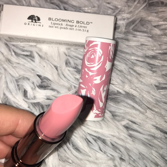 2 for $25 Origins blooming bold lipstick - pink carnation - Picture 4 of 6